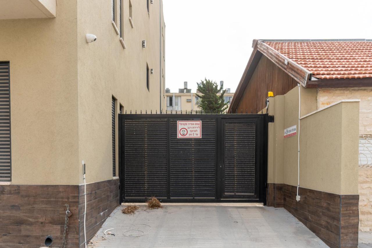 Aparthotel Nahal Oz 33 Bat Yam Exterior foto