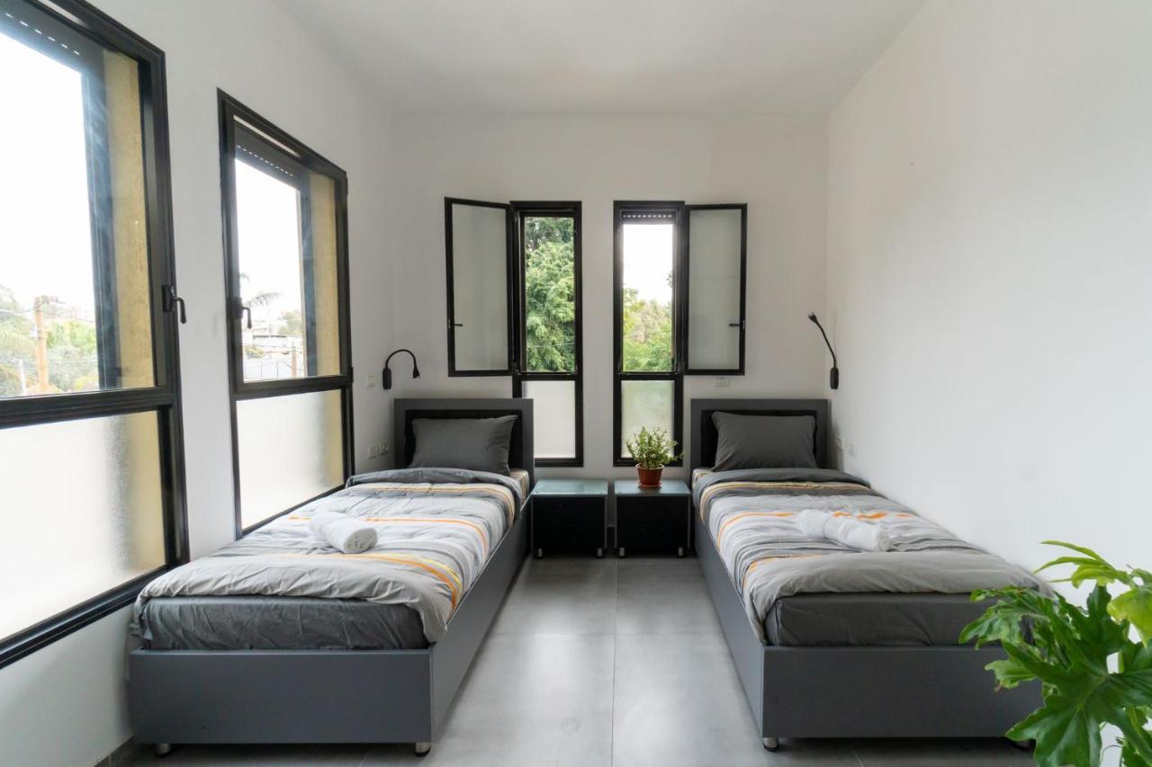 Aparthotel Nahal Oz 33 Bat Yam Exterior foto